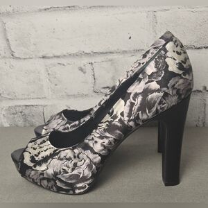 Nine West Floral Peep Toe Block Heel Satin Pumps Black Gray Size 8